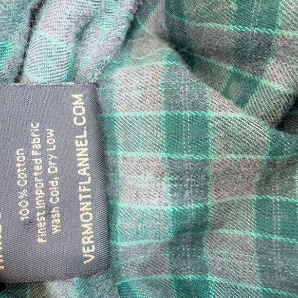 The Vermont Flannel Co Shirt Mens Small Green Plaid USA Pullover Quarter Button - Picture 5 of 9